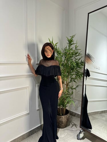 فستان ناعم بلمعه