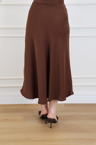 تنورة كلوش كريب بلون موكا