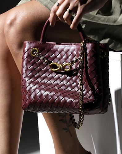 حقيبة بمقبض علوي من جلد إنترشياتو برغندي