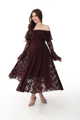 فستان دانتيل بلون برعندي داكن