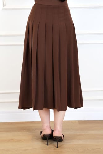 تنورة ميدي بكسرات بلون موكا