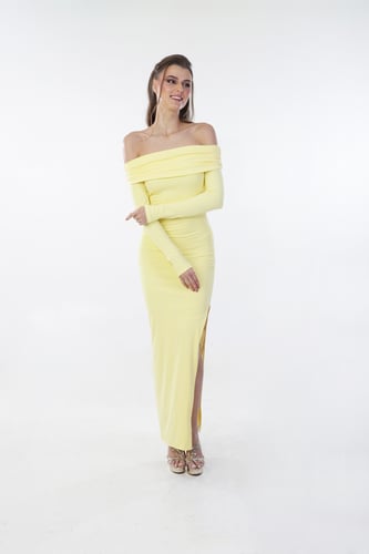 فستان أصفر أوف شولدر بدرابيه وفتحة ظهر
