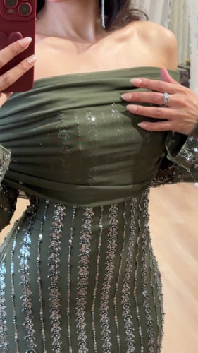 فستان شك فاخر – أخضر زيتوني أوف شولدر