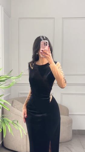 فستان سهرة مخمل بتل