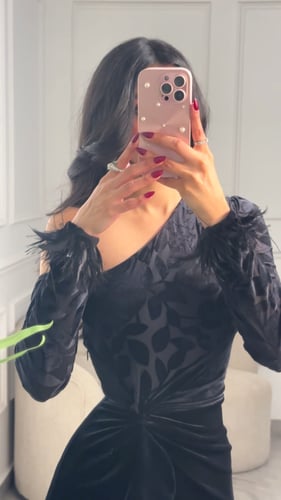 فستان سهره بقصه صدر مائله