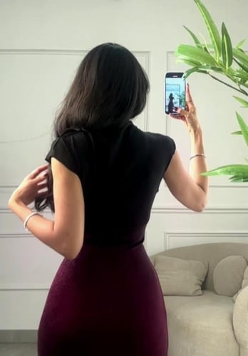 فستان سهرة ناعم مموج