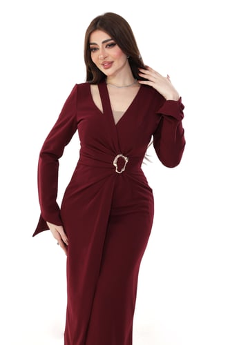 فستان برعندي غامق بقماش كريب يتمدد