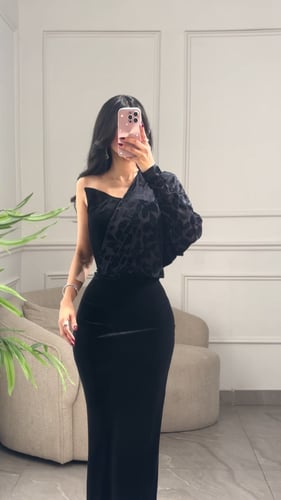 فستان بقصه الكم الواحد