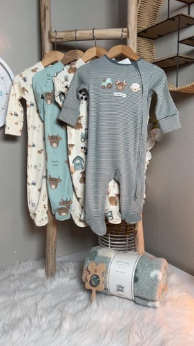 هديّة مواليد فاخرة من NEXT – 3 أفرولات شتوية مع بط...