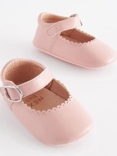 هدية جذابة فستان شبكي مميز من نكست مع شوز ناعم من...