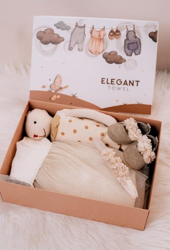 فستان مواليد جميل وانيق من نكست