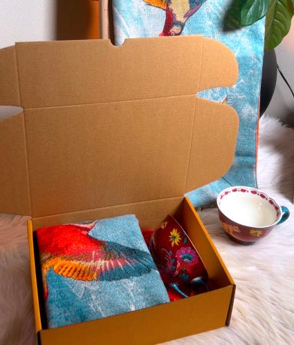 هدية شتوية فاخرة شال نسائي كشميري بنقشة طيور مع كو...