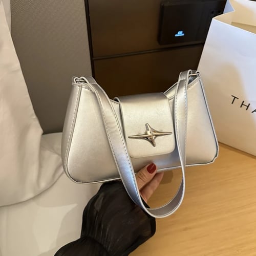 حقائب كتف كلاسيكية من الفضة للنساء