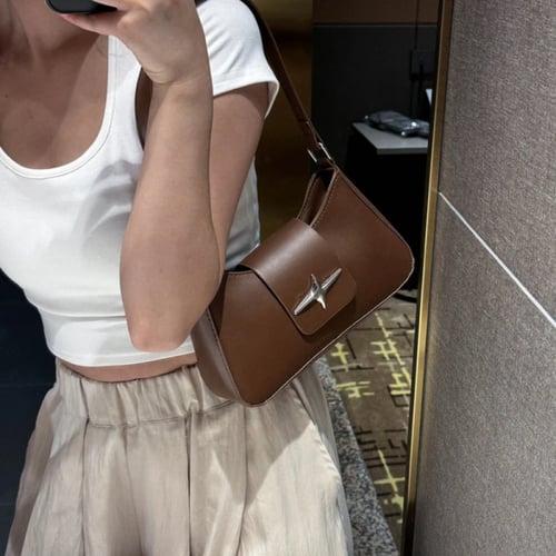 حقائب كتف كلاسيكية من الفضة للنساء