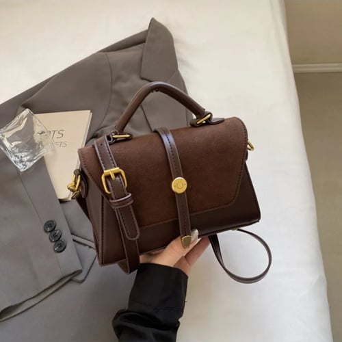 حقيبة يد صناعية أنيقة مع حزام قابل للتعديل