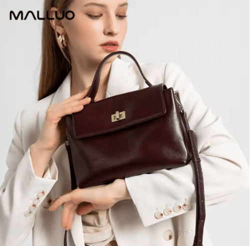 حقيبة يد من الجلد للنساء