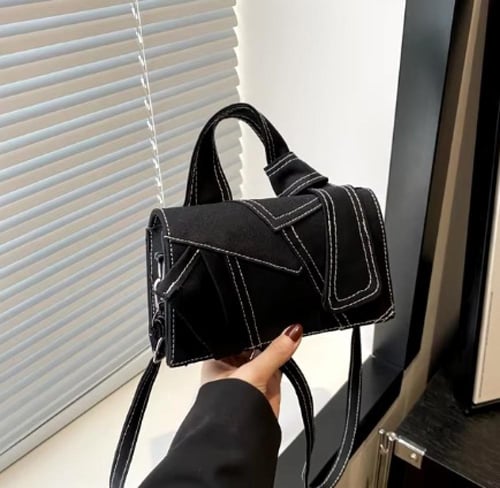 شنط نسائية صغيرة