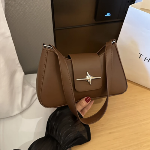 حقائب كتف كلاسيكية من الفضة للنساء