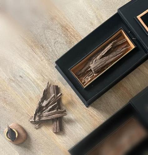 اوقية عود اسام هندي طبيعي