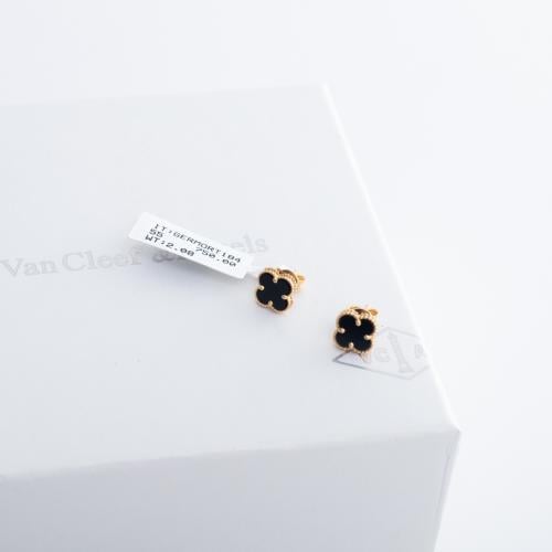 حلق ذهب تصميم عالمي