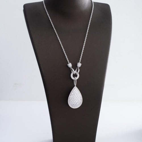 عقد ذهب تصميم عالمي