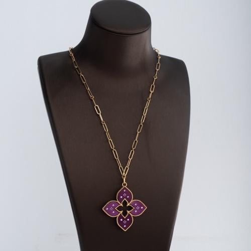 عقد ذهب تصميم عالمي