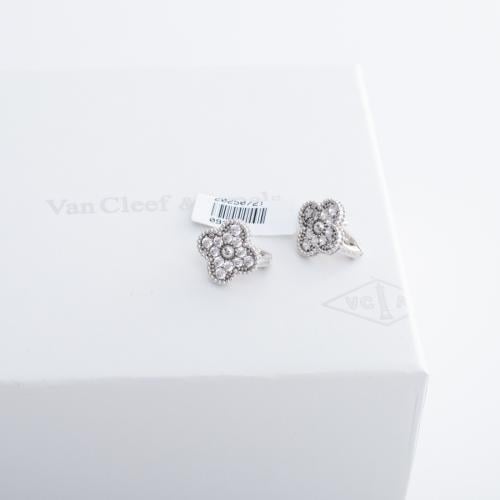 حلق ذهب تصميم عالمي