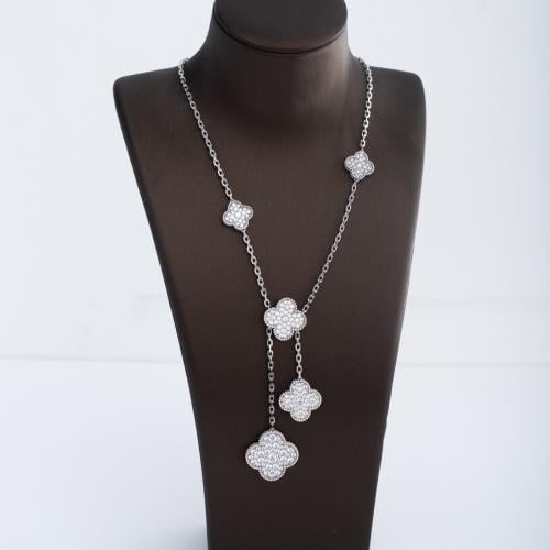 عقد ذهب تصميم عالمي