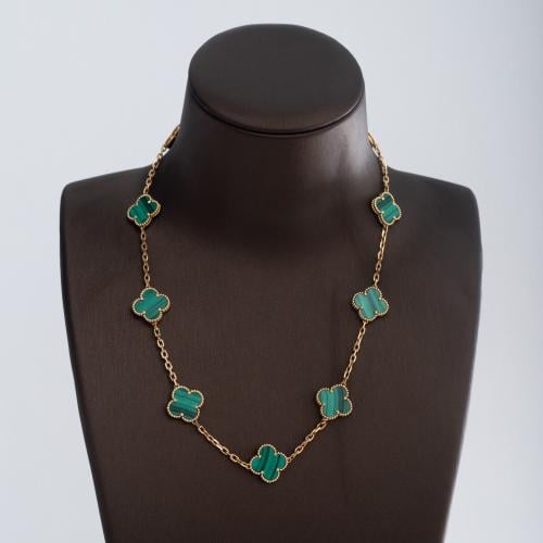 عقد ذهب تصميم عالمي