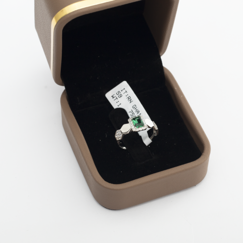 خاتم ذهب ابيض 18k