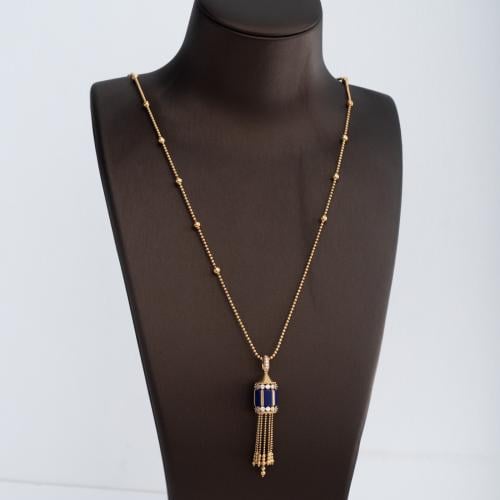 عقد ذهب تصميم عالمي