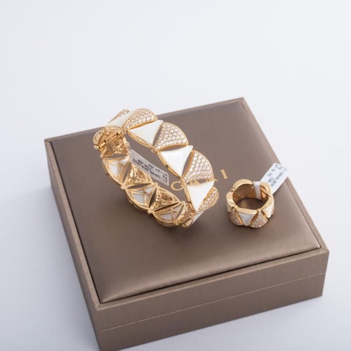 طقم اسواره و خاتم ذهب تصميم عالمي