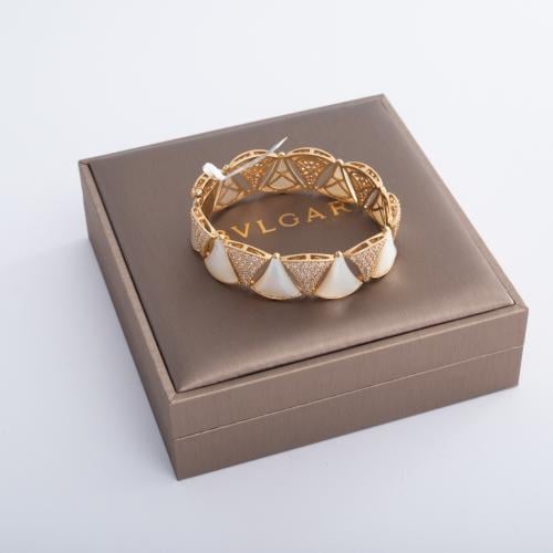 طقم اسواره و خاتم ذهب تصميم عالمي