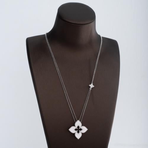 عقد ذهب تصميم عالمي