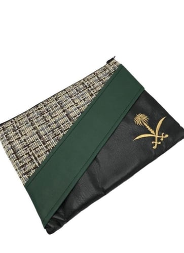 حقيبة باوتش سيفين ونخلة