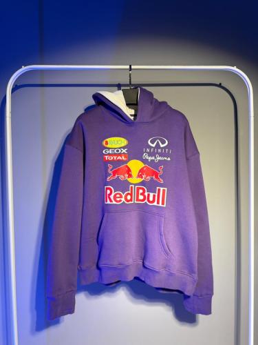 بلوفر ريدبول