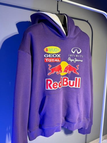 بلوفر ريدبول