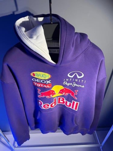 بلوفر ريدبول