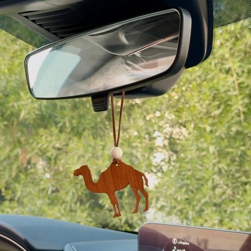 تعليقات خشبية