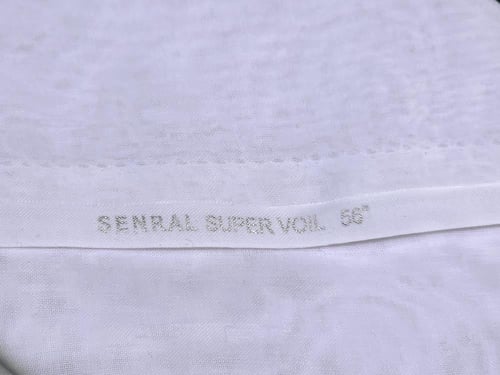 غترة SENRAL رجالية بيضاء – تصميم أنيق وجودة عالية