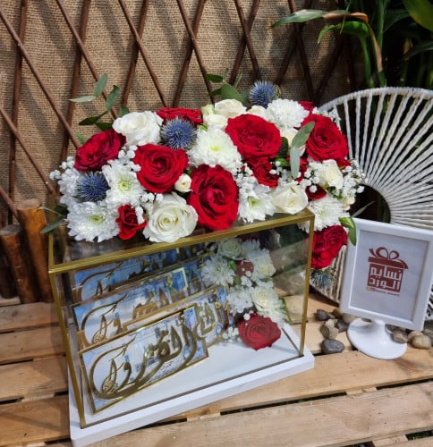 بوكس قزاز ورد طبيعي و6ظروف اكريلك