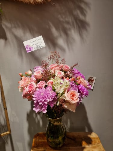 فازة ورد طبيعي