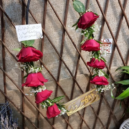 عقد ورد طبيعي