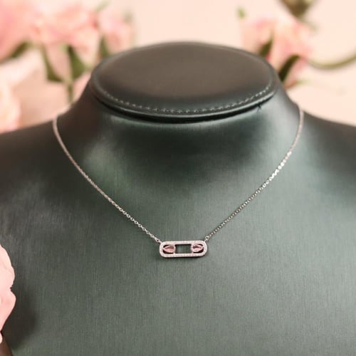 عقد أنيق فضي - 0425