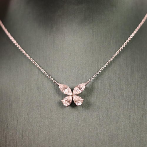 عقد الفراشة - 0556