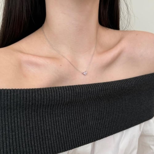 عقد أنيق زهـري - 0634