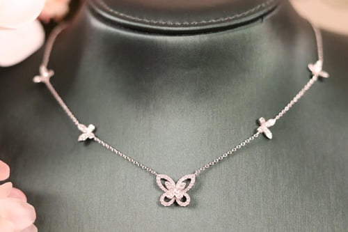 عقد فراشات الربيع - 0551