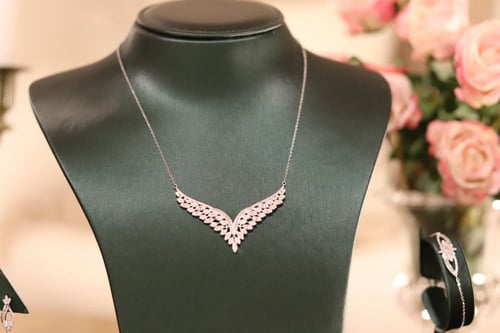 طقم فاخر من الفضة عيار 925 وحجر الزركون - 0380