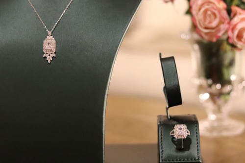 طقم فاخر من الفضة عيار 925 وحجر الزركون - 0383