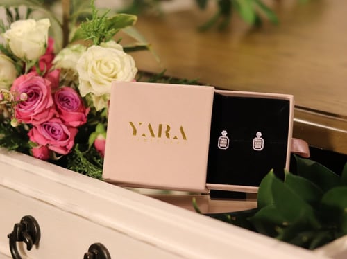 حلق أنيق من الفضة عيار 925 وحجر الزركون - 0418